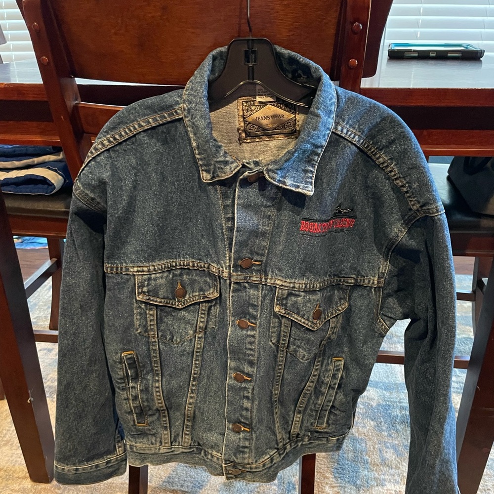 Nice Halemans Jean Wear Boomtown Casino blue Jean jacket Size M